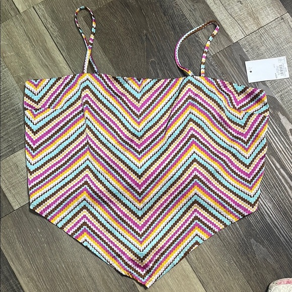 SO Multicolor Chevron‎ Striped Top - Picture 1 of 5